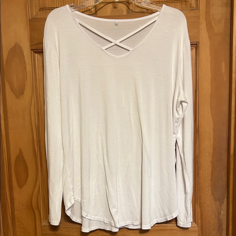Women’s Tunic V Neck with Criss Cross Neck Line Long Sleeve White Size 2X
